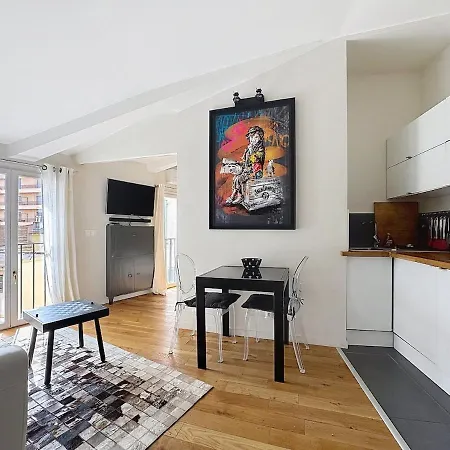 Апартаменты Calm & Cozy Cocoon Place Massena Downtown Ницца