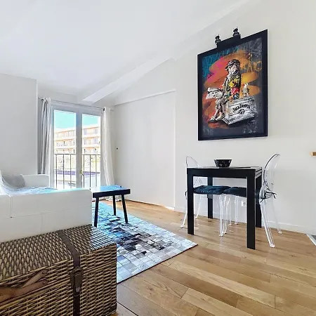 Calm & Cozy Cocoon Place Massena Downtown * 니스